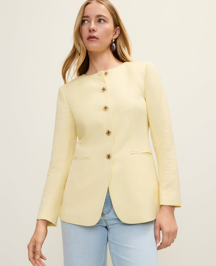 The Cutaway Jacket in Linen Blend