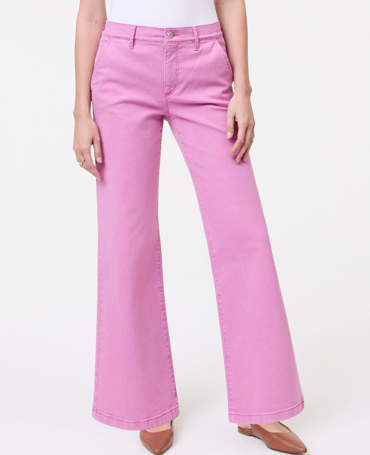 Petite Weekend Collection Wide-Leg Jean