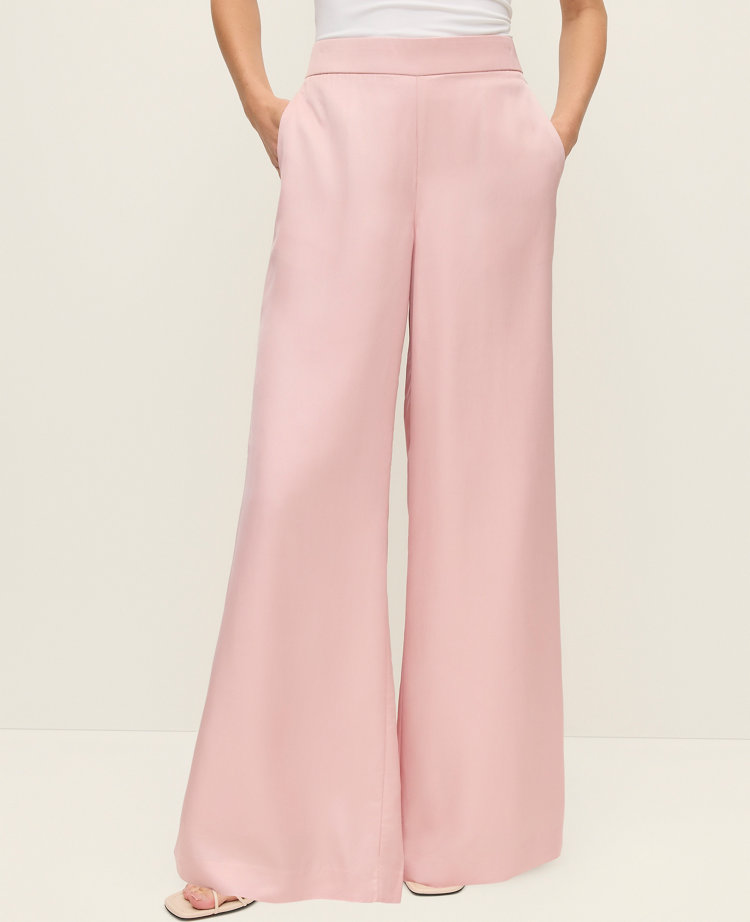 The Petite Easy Wide-Leg Pant