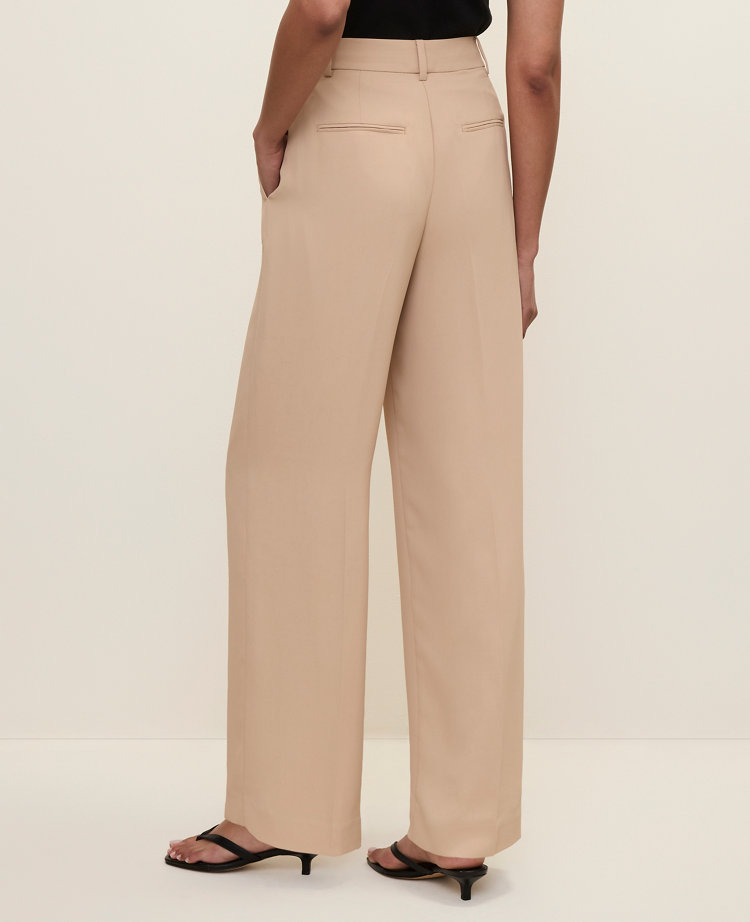 The Pleated Straight Pant
