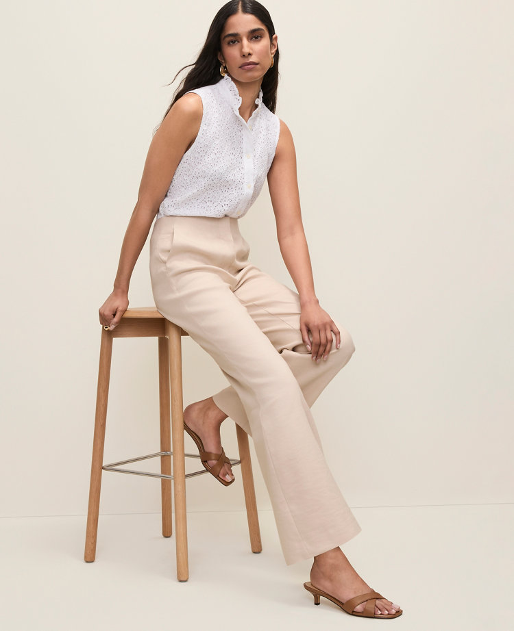 Ruffle Collar Lace Sleeveless Shirt