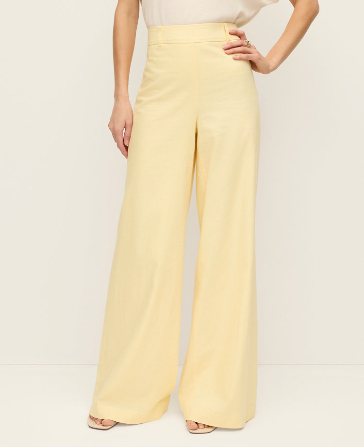 The Petite Statement Palazzo Pant in Linen Blend