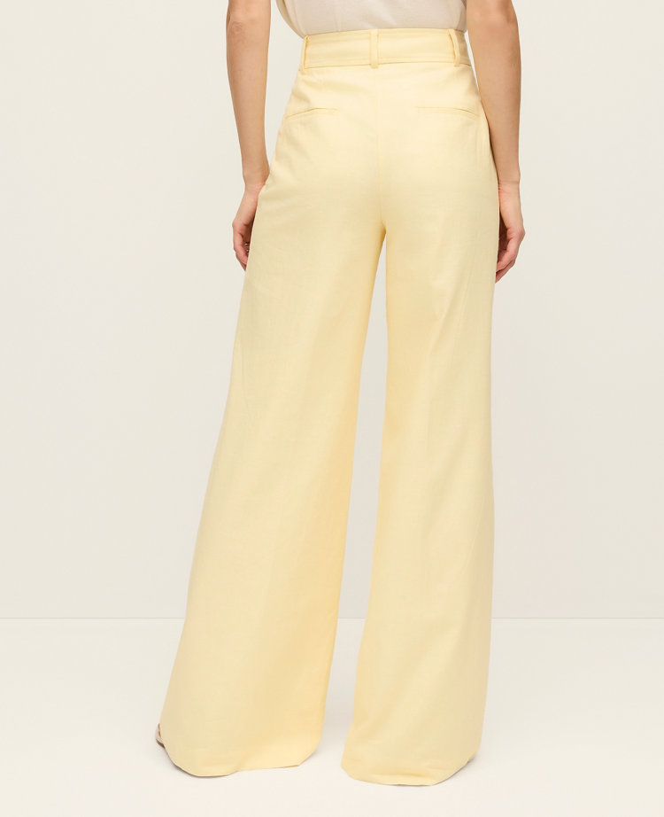The Petite Statement Palazzo Pant in Linen Blend