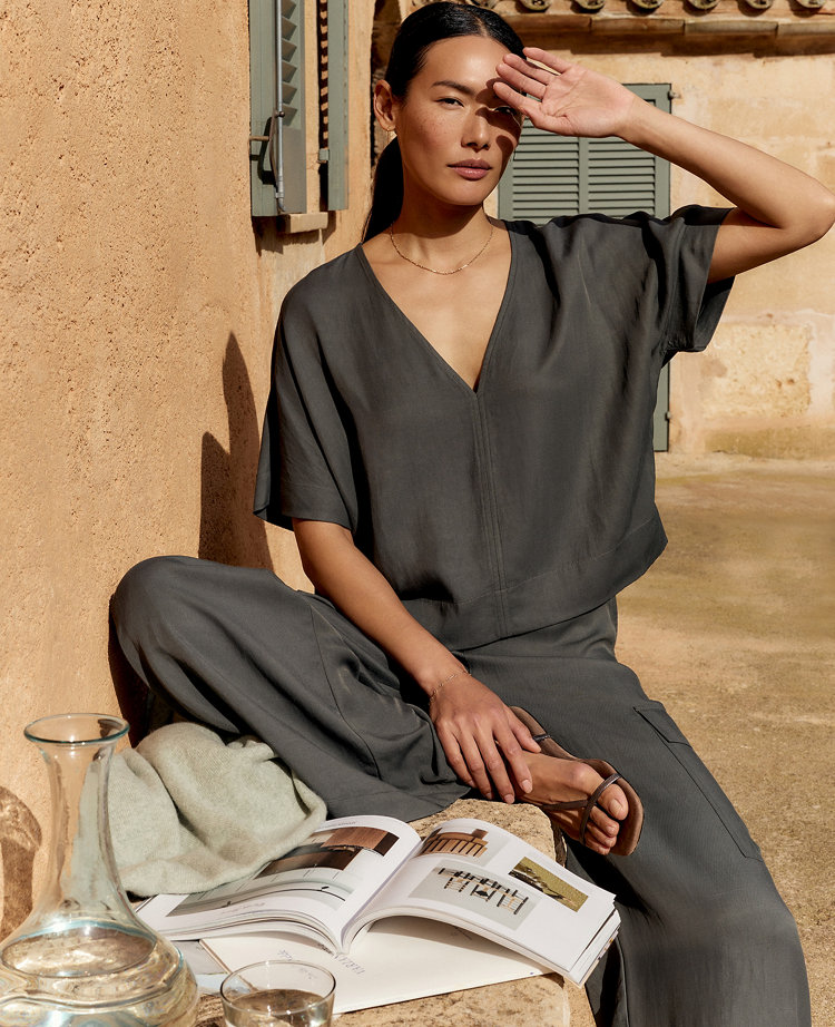 Ann Taylor Haven Well Within Viscose Linen V-Neck Top Deep Green Women's