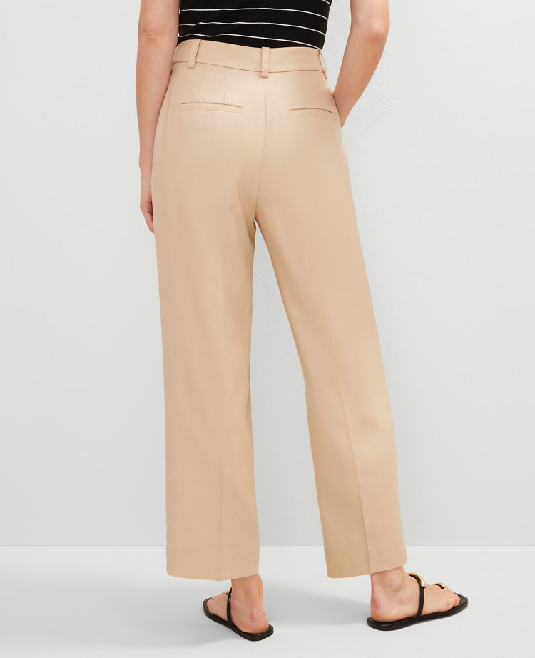 The Relaxed Ankle Pant