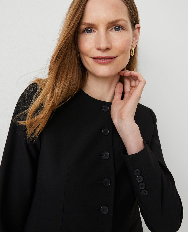 The Petite Curved Hem Jacket in Seasonless Stretch