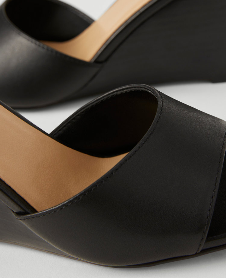 Leather Skinny Strap Leather Wedge Mules - Black