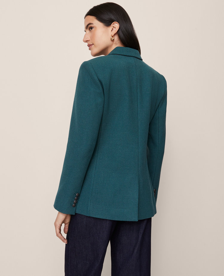 The Double Pocket Greenwich Blazer