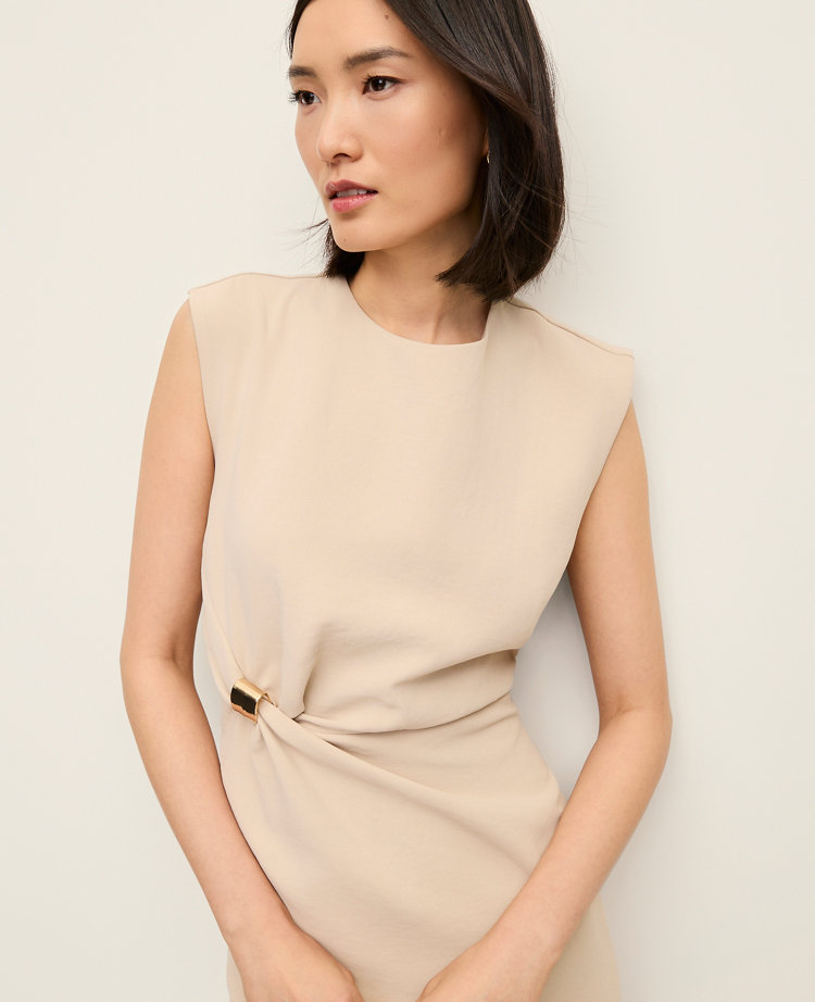Crew Neck Twist Sheath Dress