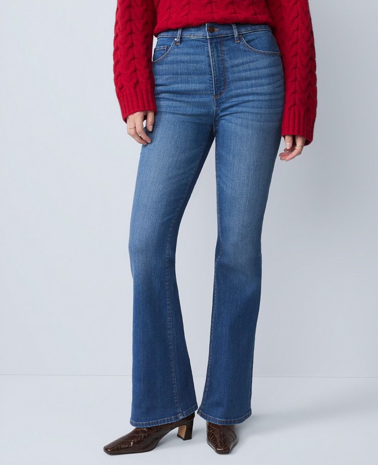 Weekend Collection Petite Boot Jean — Curvy Fit