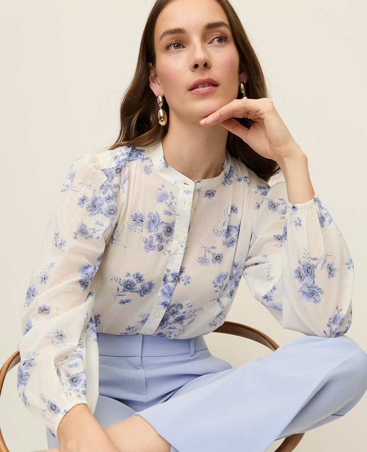 Floral Embroidered Collar Blouse