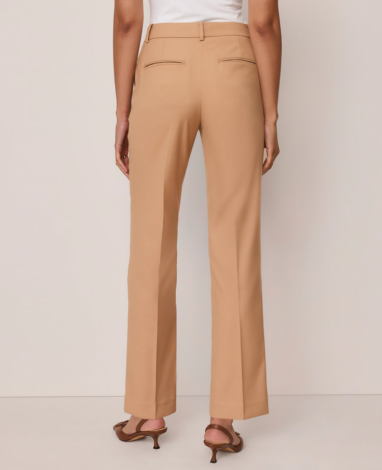 The Petite Straight Pant — Curvy Fit
