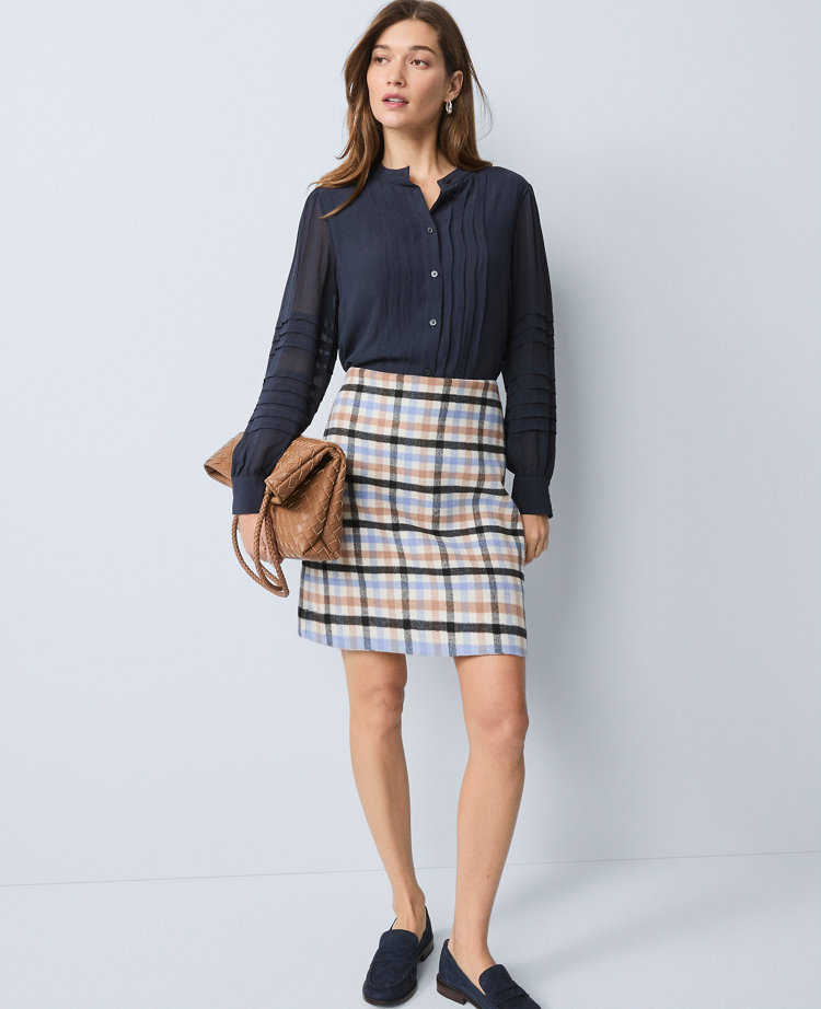 Ann Taylor Weekend Collection Pintucked Button Down Shirt In Black