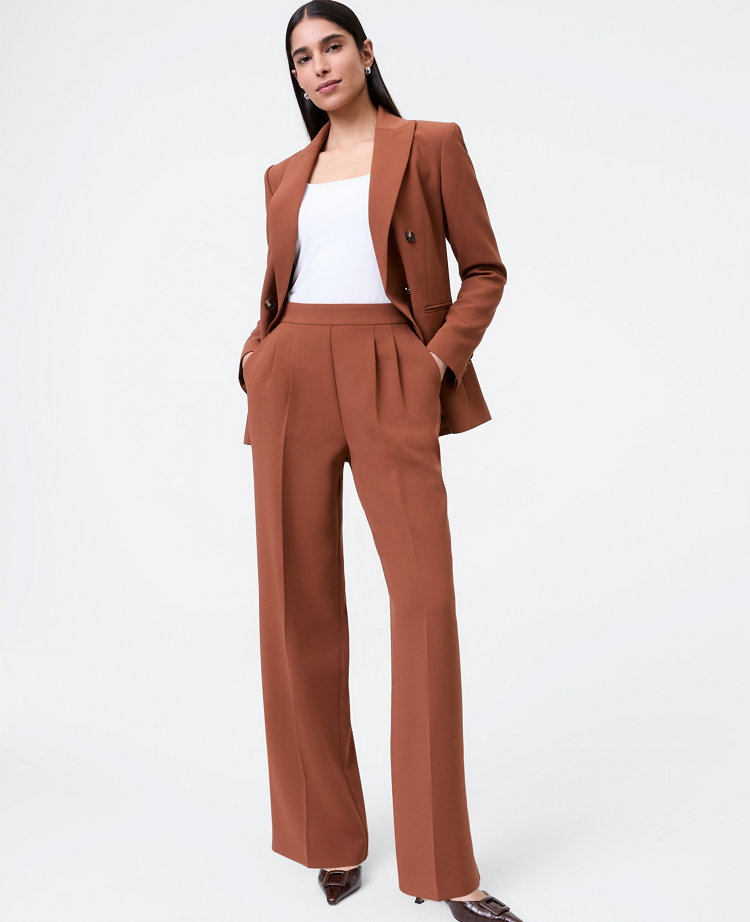 The Petite Wide-Leg Pant in Crinkle Crepe