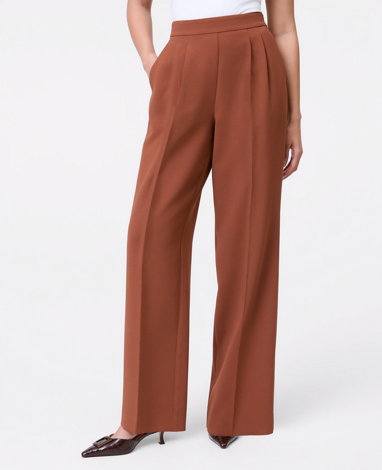 The Petite Wide-Leg Pant in Crinkle Crepe