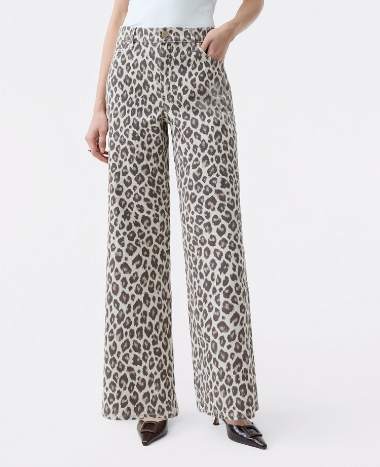 The Petite Wide-Leg Jean in Animal Print