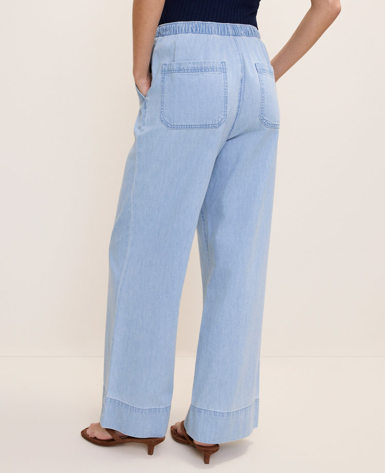 The Relaxed Wide-Leg Jean