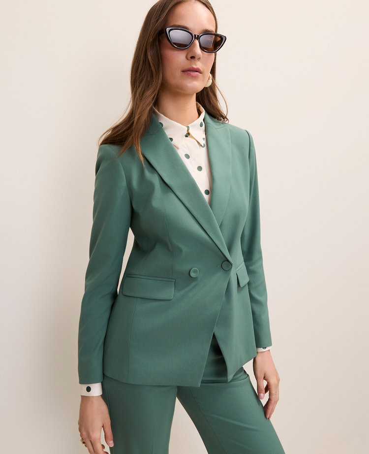 The Fitted Cutaway Blazer carousel Product Image 3