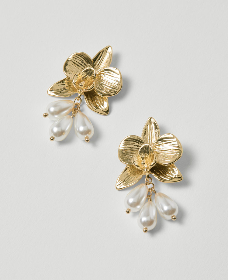 Pearlized Floral  Drop Earrings
