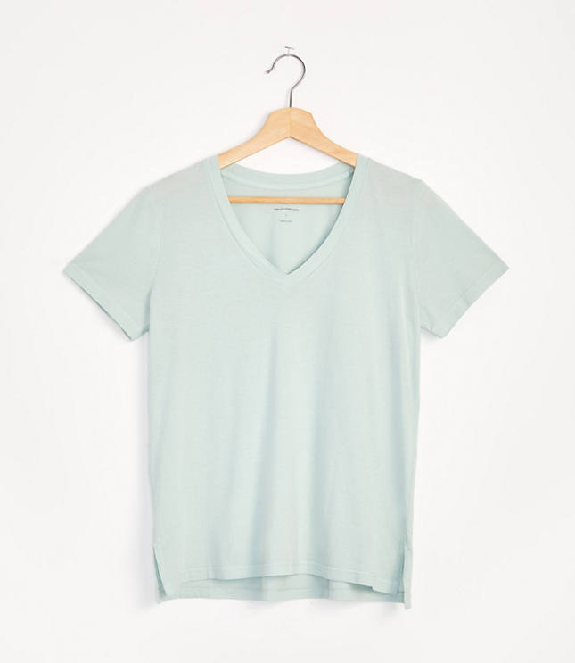 Lou & Grey Softserve V-Neck Tee