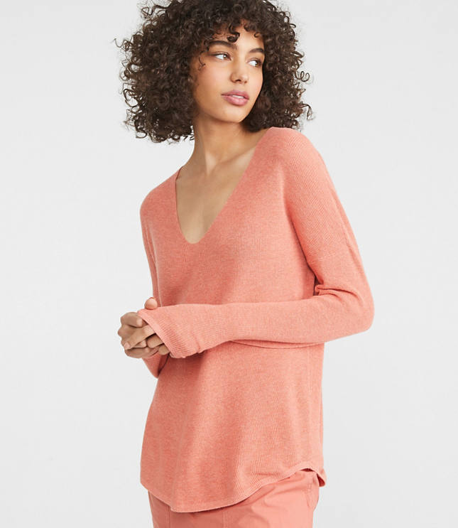 Lou & Grey V-Neck Shirttail Sweater