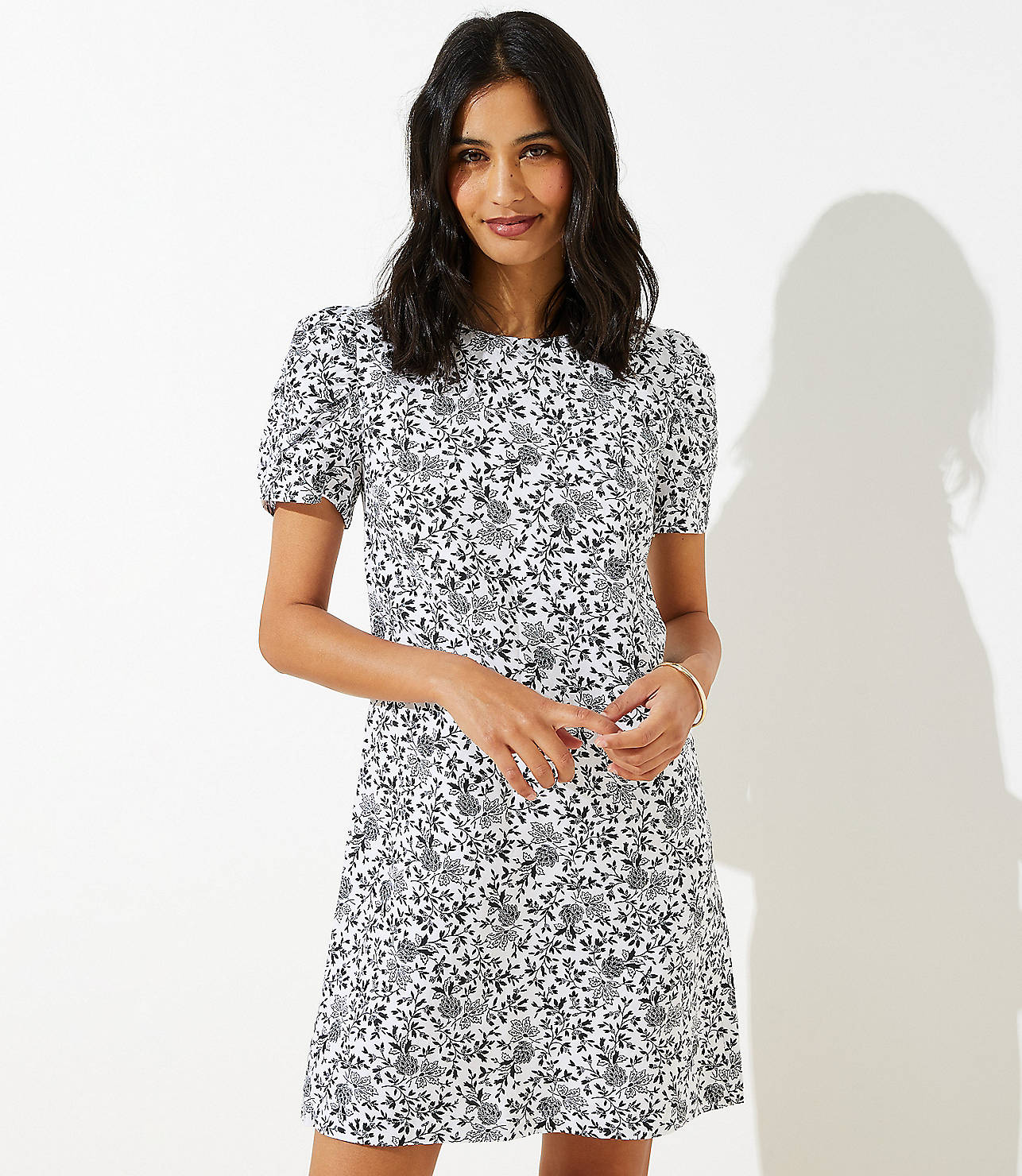 Floral Ruched Sleeve Shift Dress