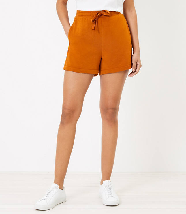 Lou & Grey Signature Softblend Drawstring Shorts