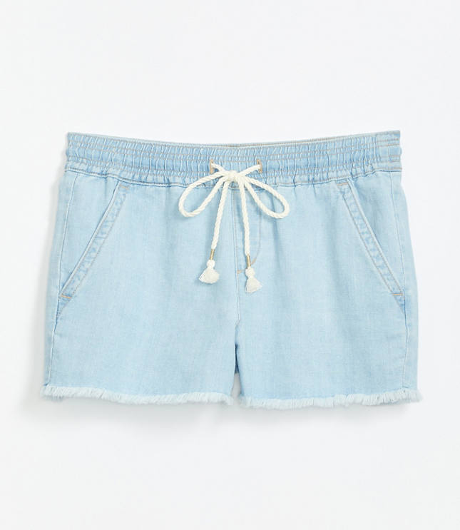 Loft Cotton Linen Denim Pull On Shorts in Light Indigo Wash