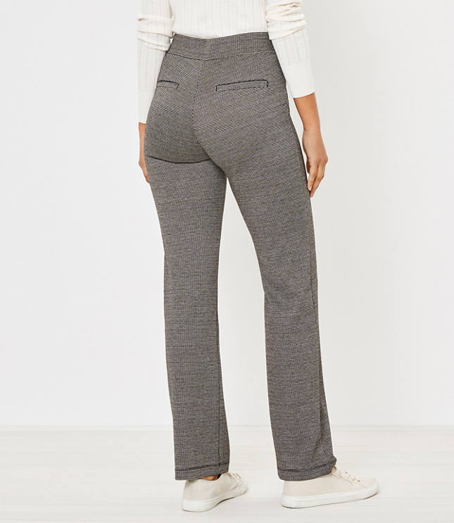 Petite Straight Leg Pull On Pants
