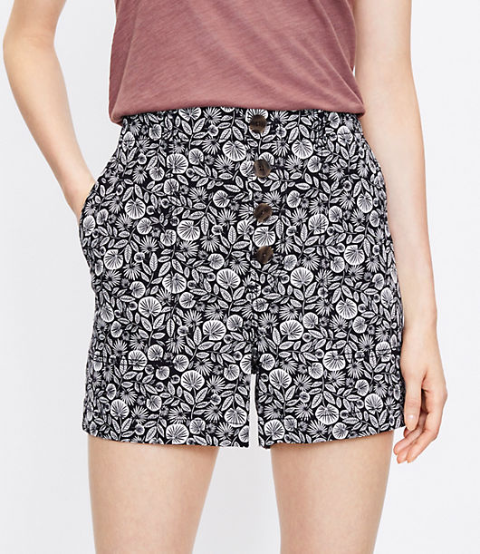 Loft Button Front Structured Shorts in Palm Leaf
