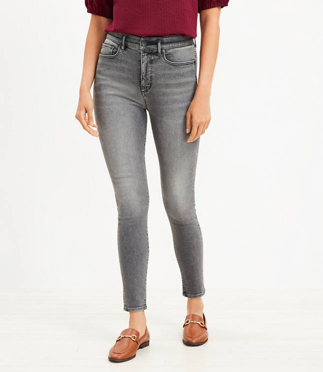 High Rise Sculpt Jeggings in Light Grey Wash