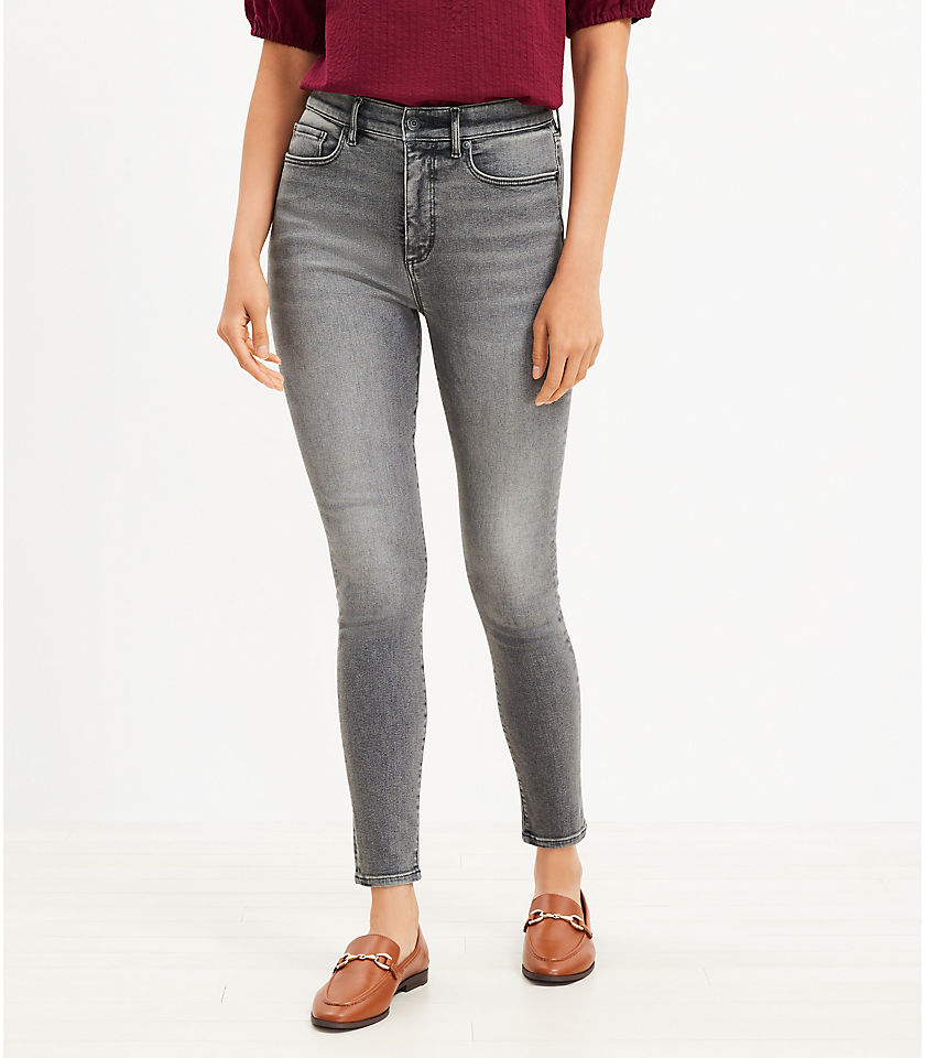 High Rise Sculpt Jeggings in Light Grey Wash