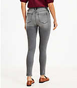 High Rise Sculpt Jeggings in Light Grey Wash carousel Product Image 3