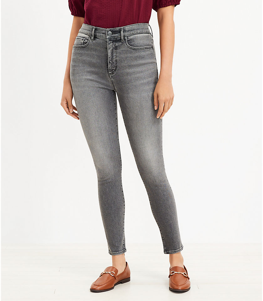 Curvy High Rise Sculpt Jeggings in Light Grey Wash