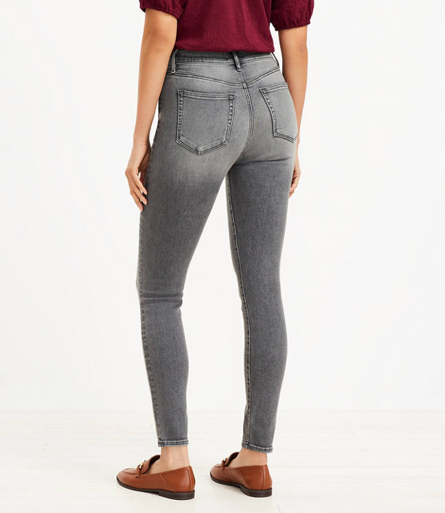 Curvy High Rise Sculpt Jeggings in Light Grey Wash - Light Grey Wash