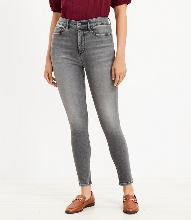 Tall Curvy High Rise Sculpt Jeggings in Light Grey Wash
