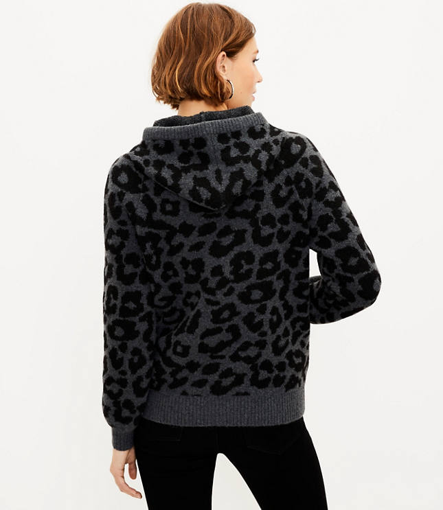 Black hoodie with leopard 2024 print