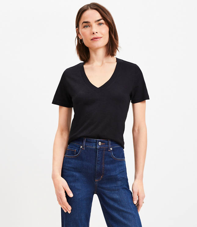 18 Best V-Neck T-Shirts for Women in 2023, According to Stylists