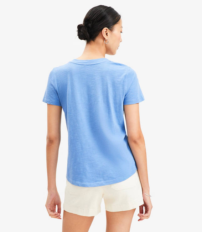 Everyday V-Neck Tee carousel Product Image 3