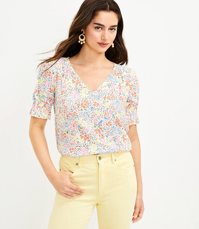 Floral Puff Sleeve V-Neck Top