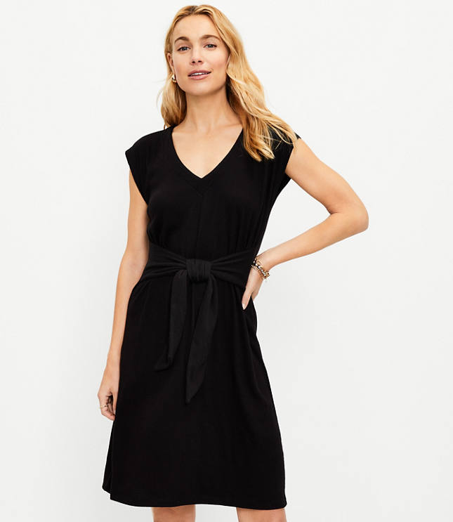 Petite Pebbled Tie Waist V-Neck Dress