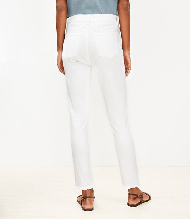 Petite Frayed High Rise Skinny Jeans in White