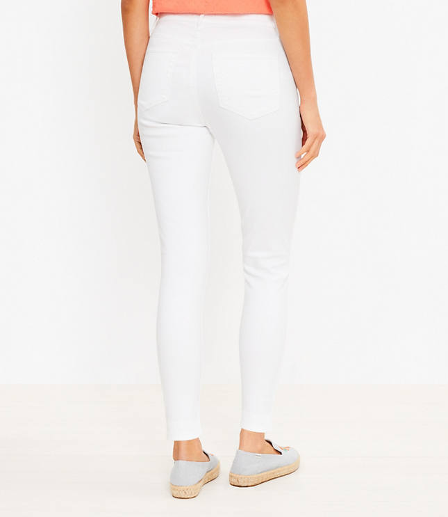 Petite Mid Rise Skinny Jeans in White