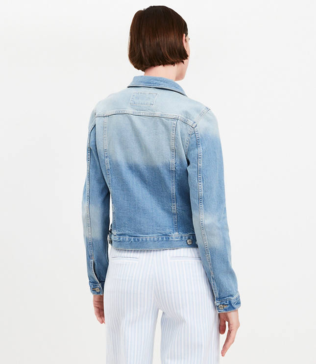 Petite Denim Trucker Jacket in Light Mid Indigo Wash