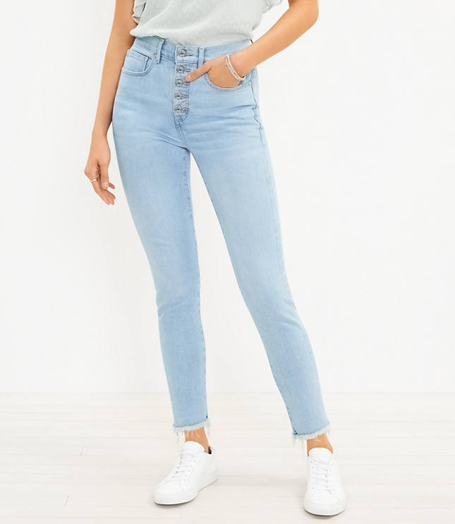 Petite on sale frayed jeans