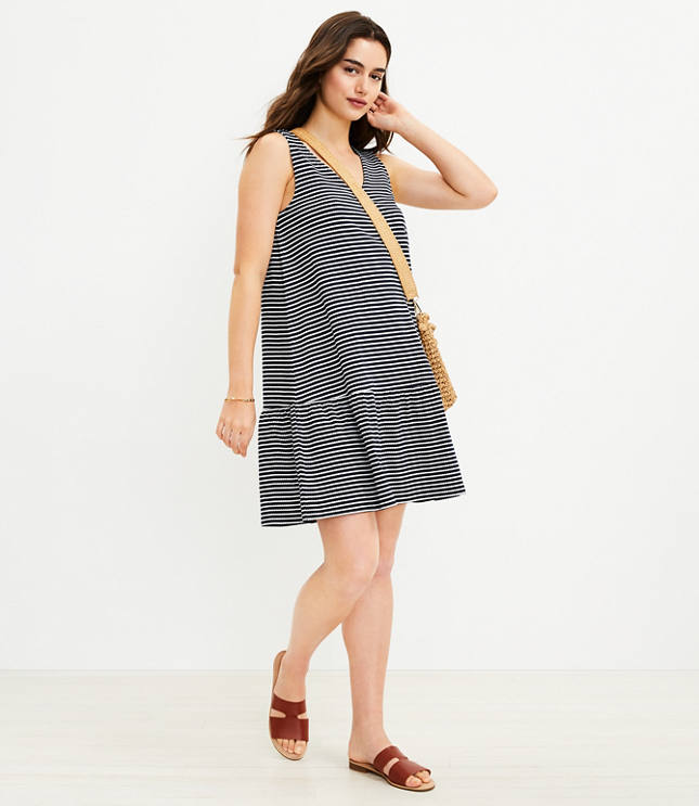 Loft scalloped sheath store dress