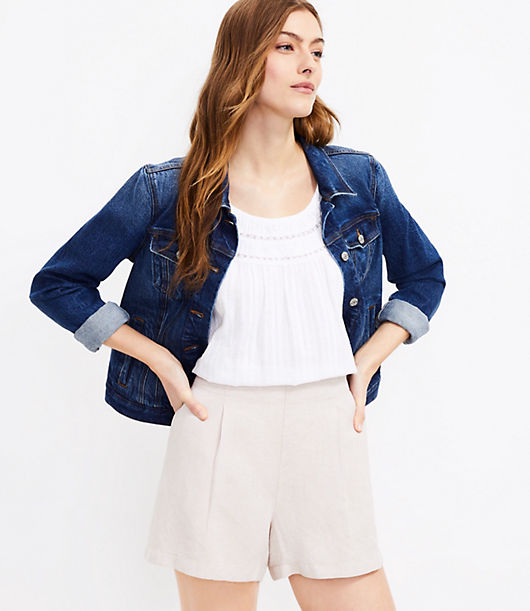 Loft Pleated Pull On Shorts in Chambray