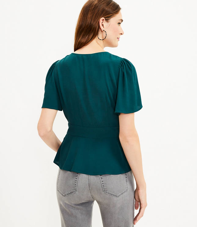 V neck peplum store tee