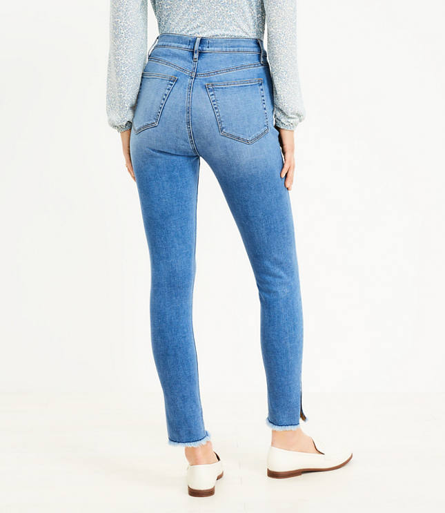 Side Slit Frayed High Rise Skinny Jeans in Indigo Wash