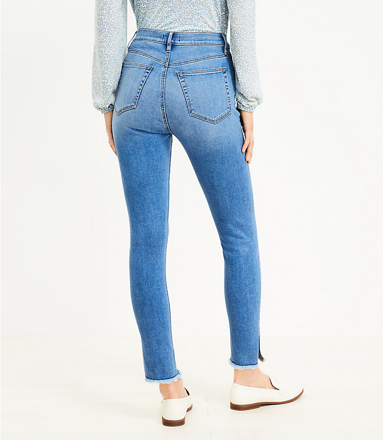 Side Slit Frayed High Rise Skinny Jeans in Indigo Wash image number 2